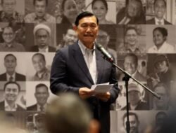 Luhut Sebut Desakan Pencopotan Gibran Tak Patut: “Jangan Kampungan”